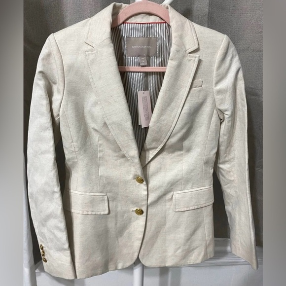 Banana Republic Jackets & Blazers - NWT BANANA REPUBLIC COTTON/ LINNEN/ polyester blazer